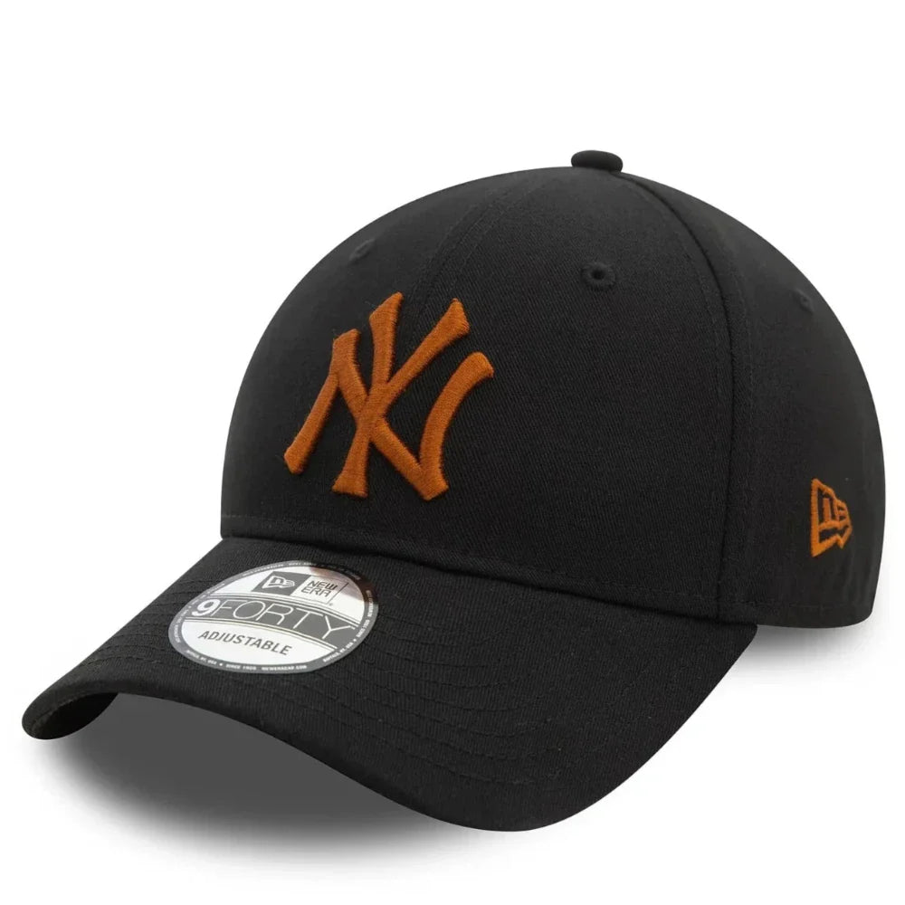 New Era - 9Forty League Essential Yankees Cap - Black