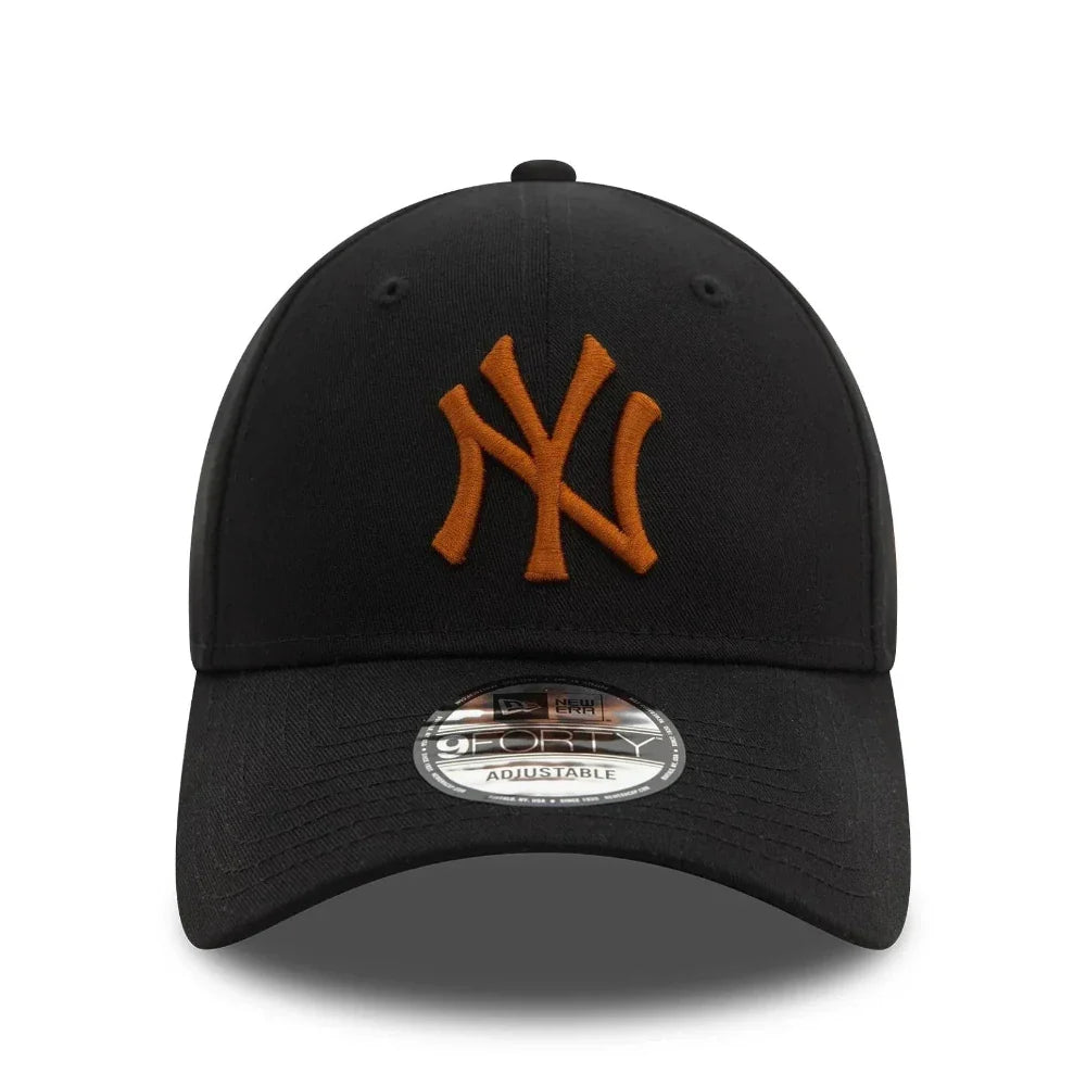 New Era - 9Forty League Essential Yankees Cap - Black