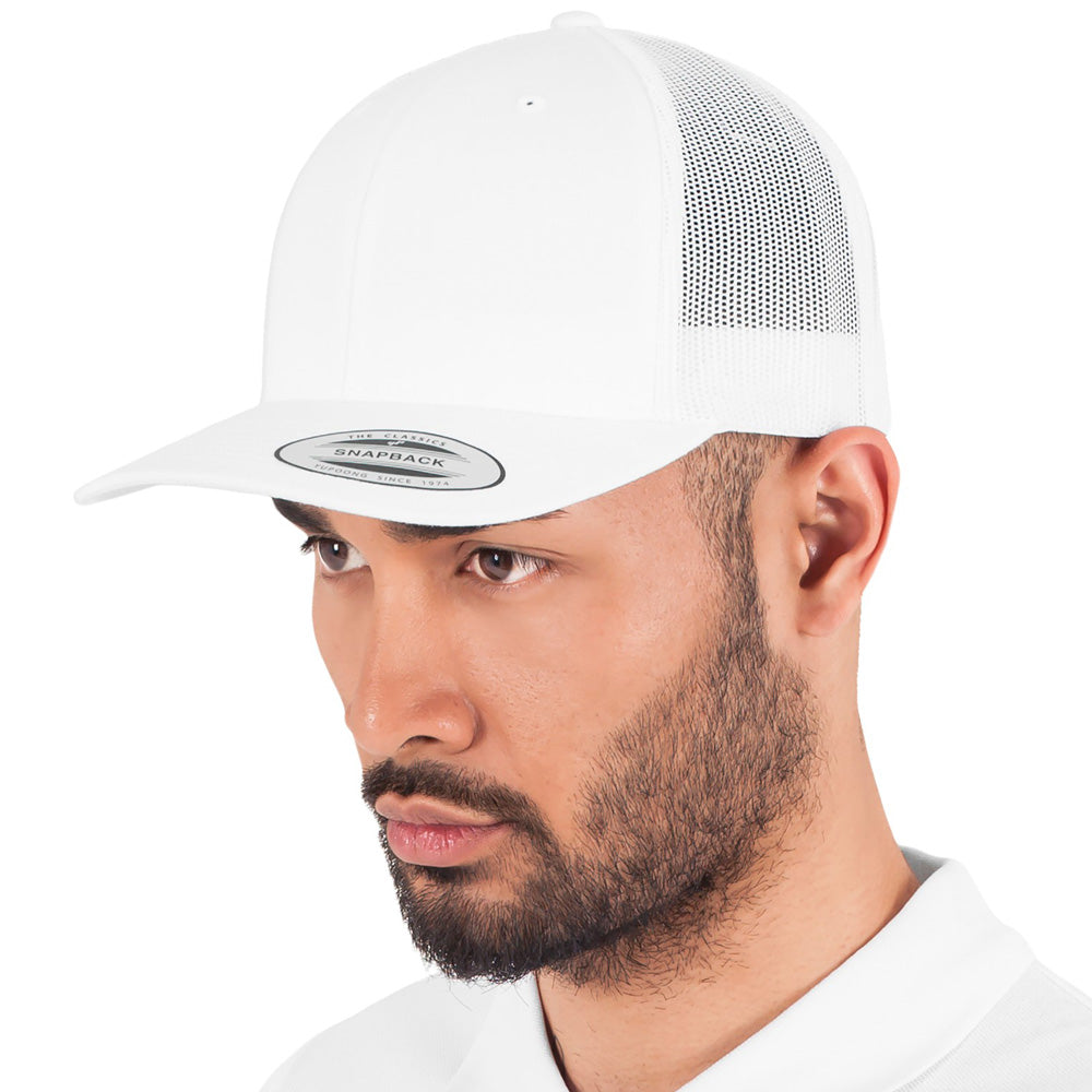 Yupoong - 6-Panel Trucker Cap - White - capstore.dk