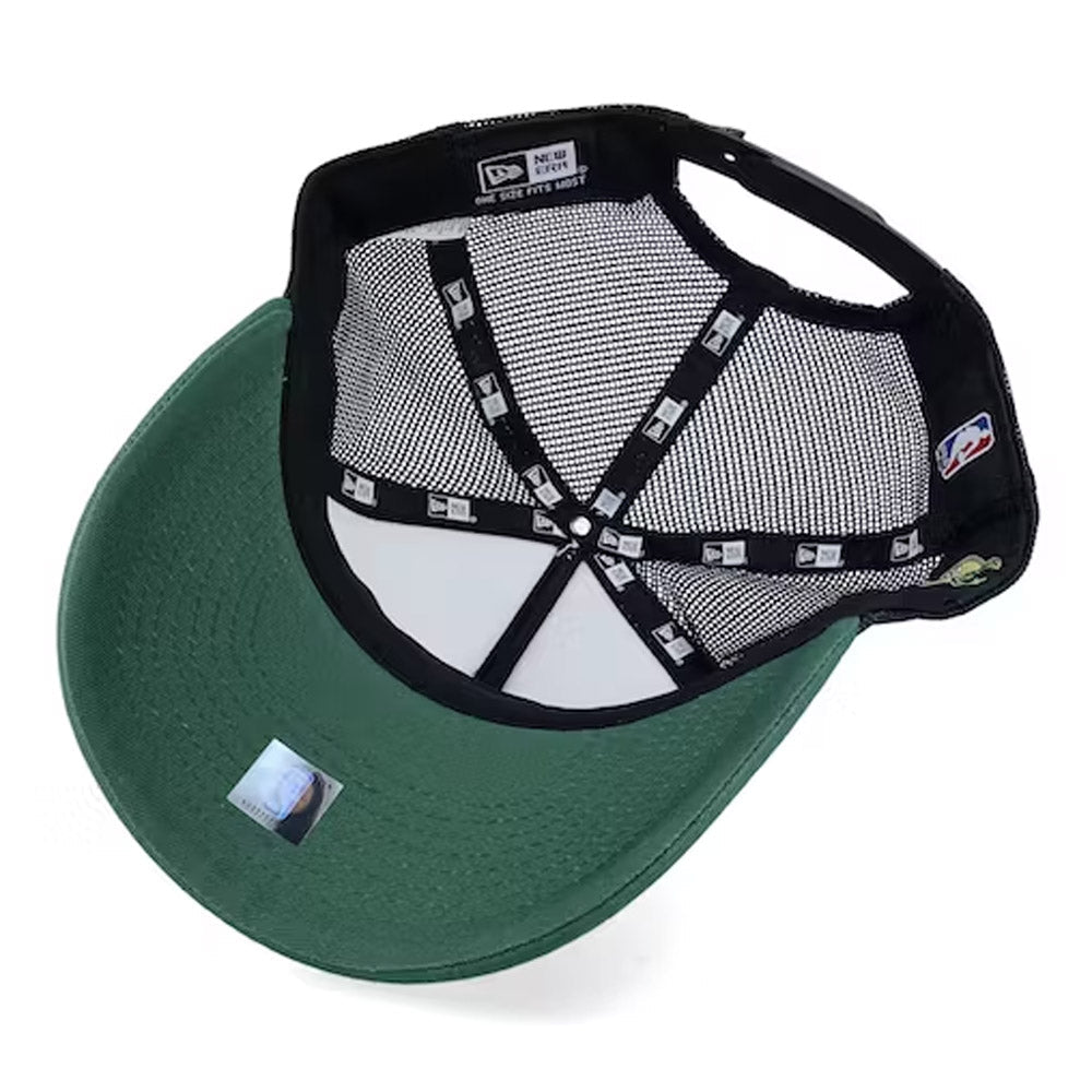 New Era - Team Colour Block Bucks Trucker Cap - Green/White