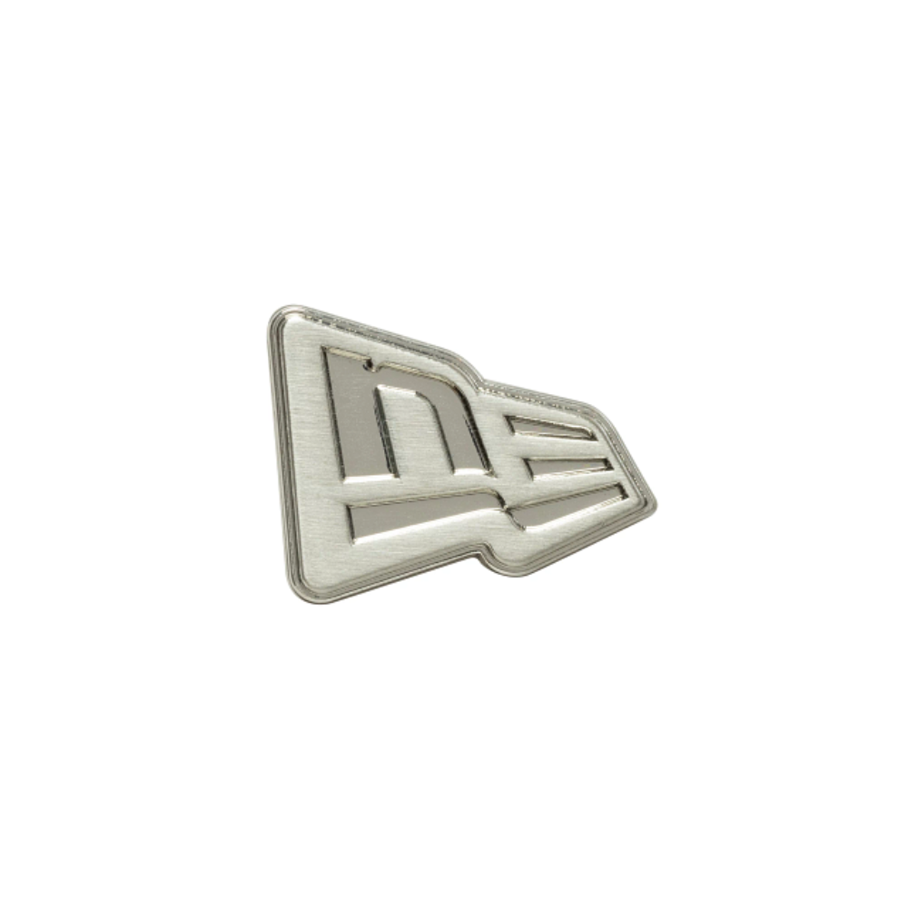 New Era - Silver NE Flag Pin Badge - Silver