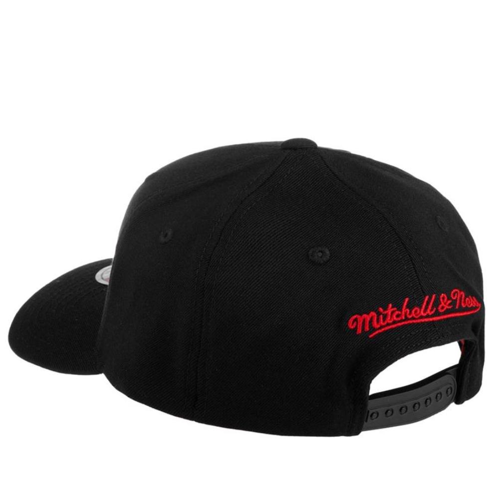 Mitchell & Ness - Philadelphia 76ers Stretch Snapback - Black